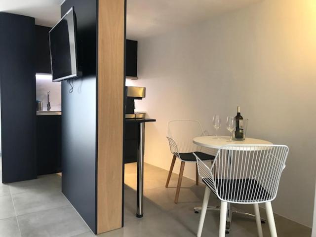 Acogedor Estudio Suite En Urbanizacion Tranquila Famara Ngoại thất bức ảnh